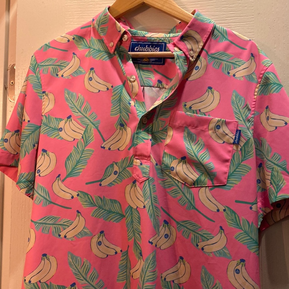 Chubbies Pink Bananas Pullover Button Short Sleeve Relaxed Fit Medium Shirt